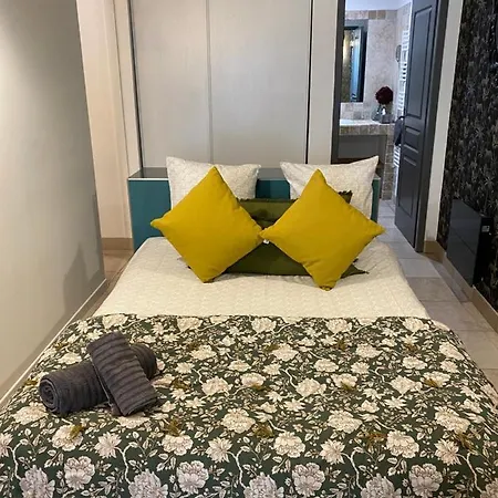 Le Loft City, Au Coeur Du Village *